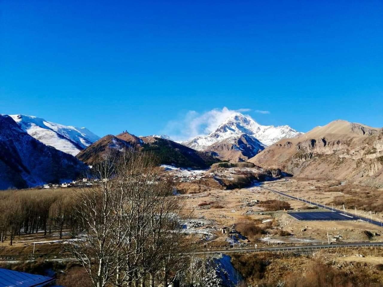 Kazbegi Inn Dış mekan fotoğraf